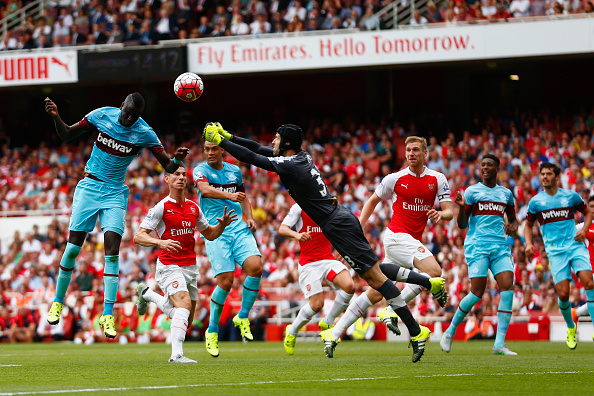 Arsenal's new signing Petr Cech completely looked off-colour