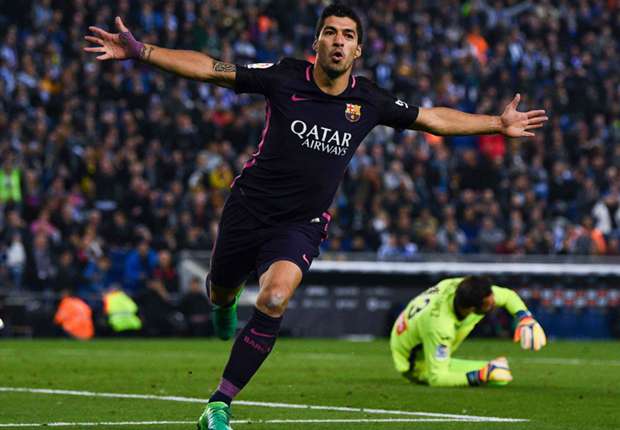 Luis Suarez Celebrates After Scoring For Barcelona Against Espanyol