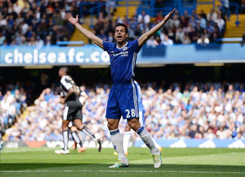 Chelsea skipper Cesar Azpilicueta waves to the crowds.