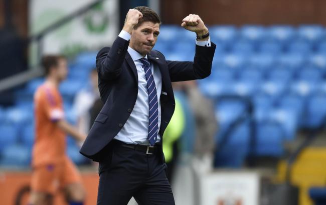 Rangers boss Steven Gerrard celebrates after the final whistle. (Getty Images)