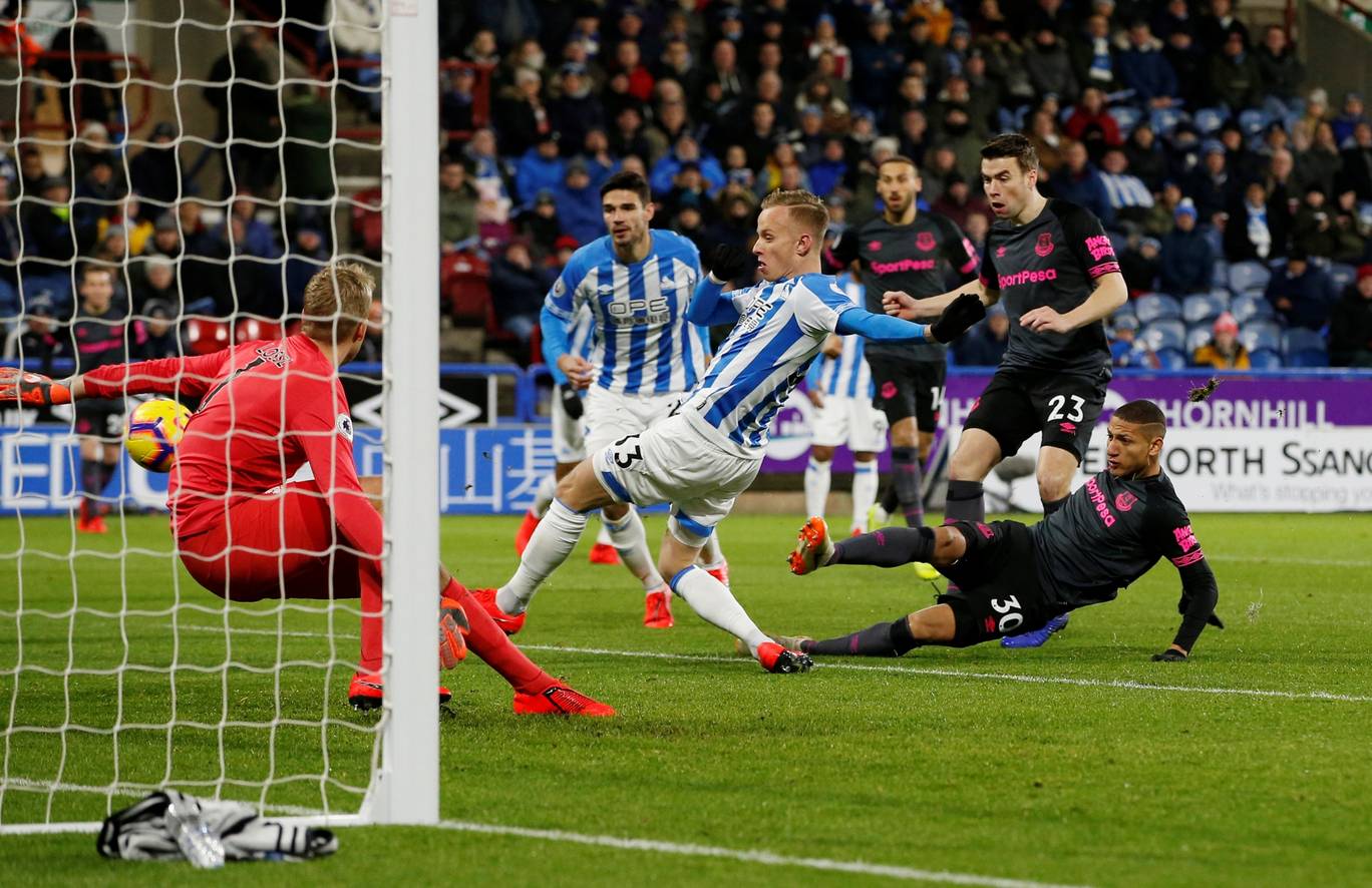 Huddersfield Town 0-1 Everton: Richarlison piles misery on the Terriers
